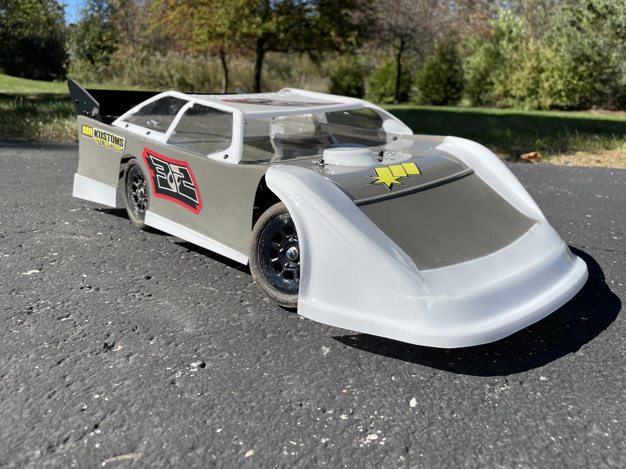 MR Kustom NEW DEAL 1/10 DIRT Late Model Body .030"